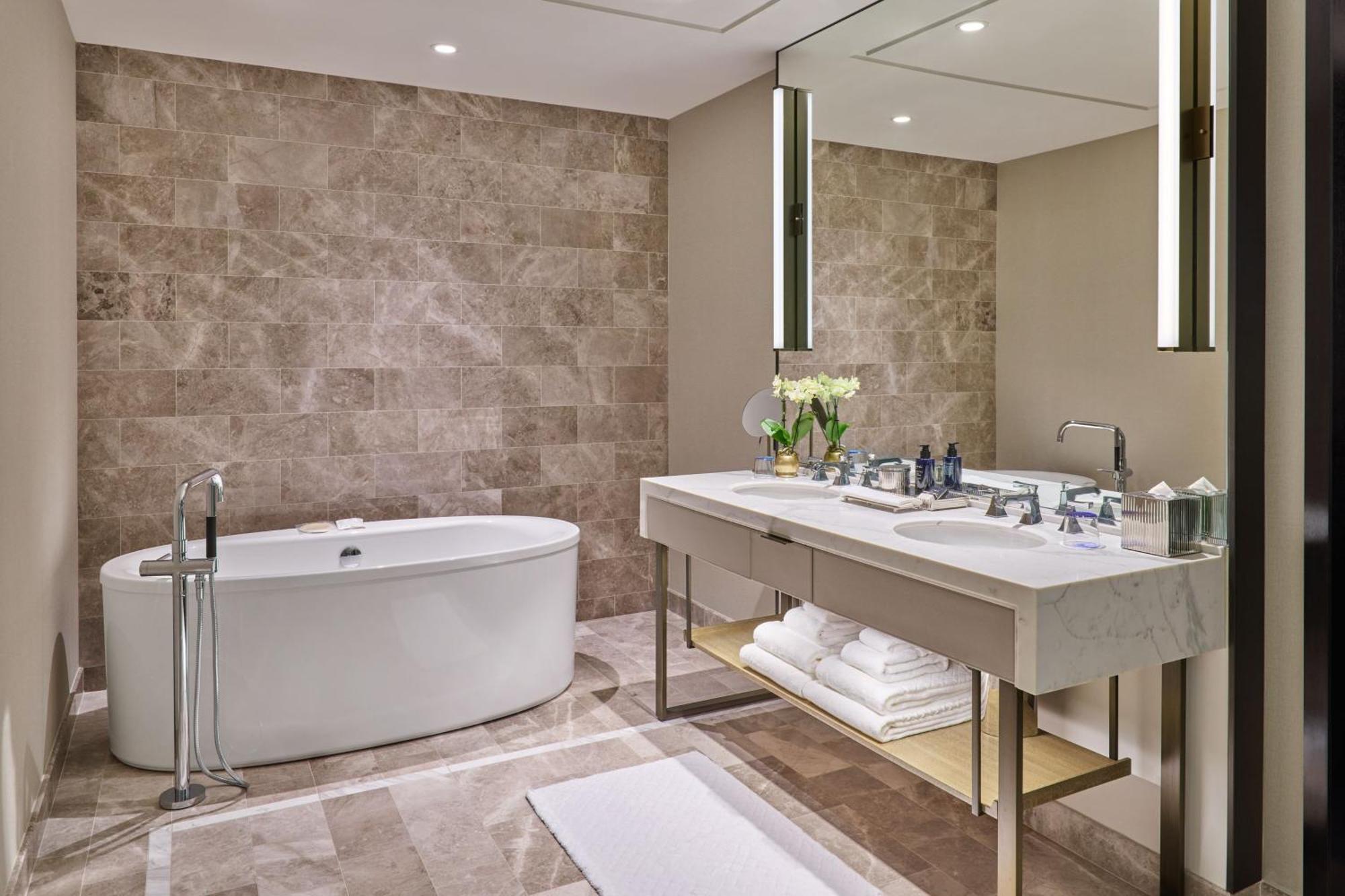 St Regis Suite,1536647026:JPEG
