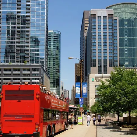 Embassy Suites By Hilton Chicago Downtown Magnificent Mile-3